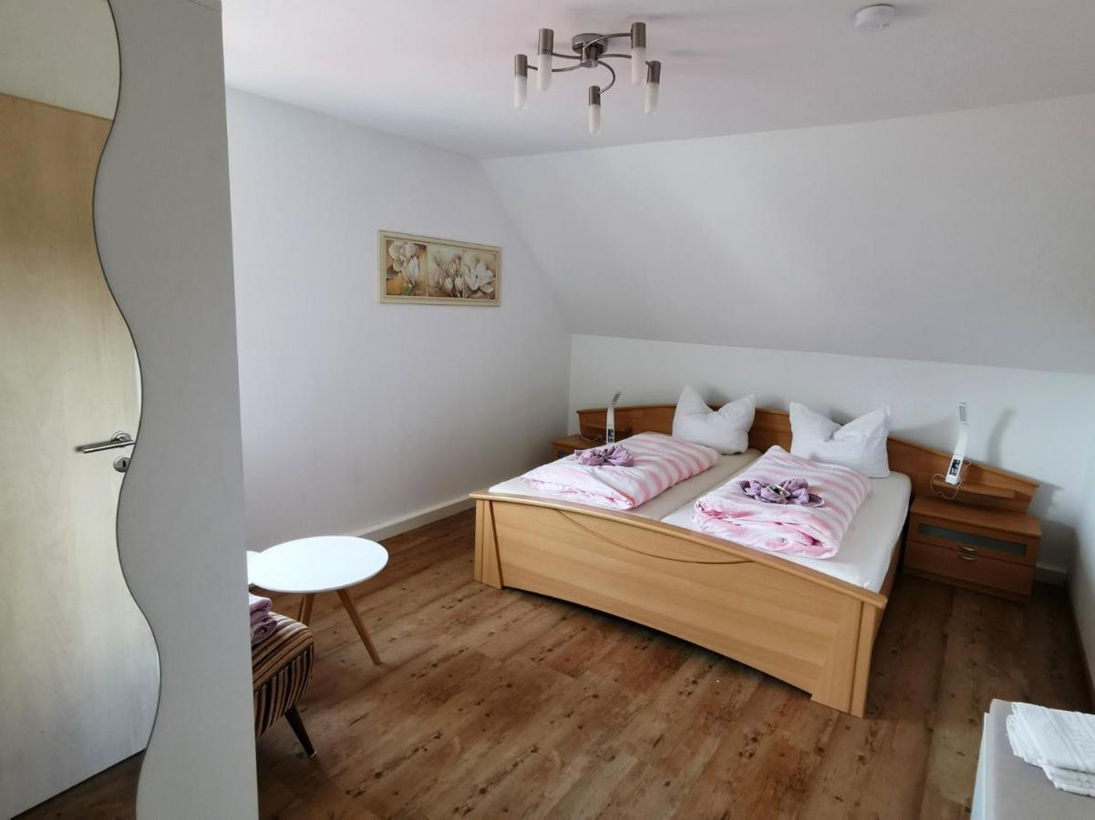 Ferienwohnung Martina Sinzing Buitenkant foto